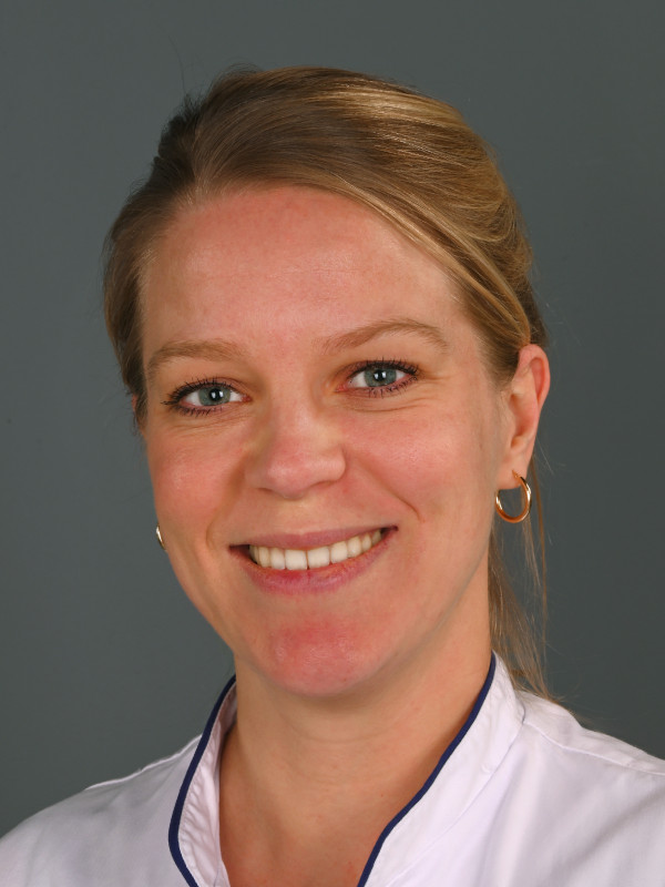 Arts in opleiding tot dermatoloog