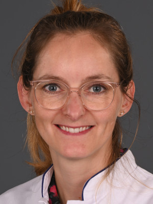 Dr. Malou Heijligers