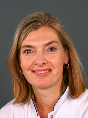 Dr. Kim van Kaam